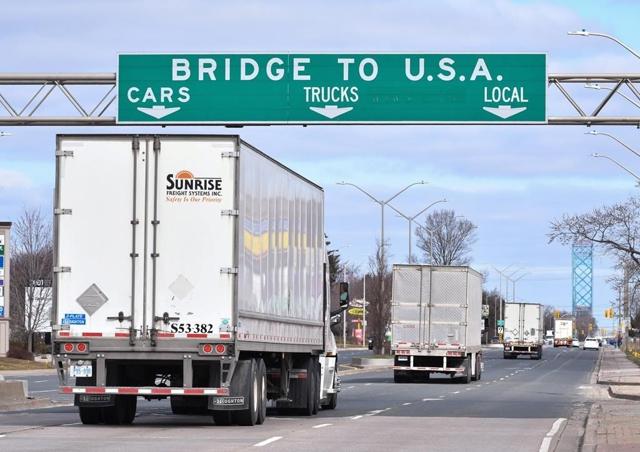 BC rolls out mandatory commercial truck driver training - https://cdn.connectfm.ca/011658A2-AFC7-42E9-B34D-78A952C0190A_Story1125196_1630947.jpg