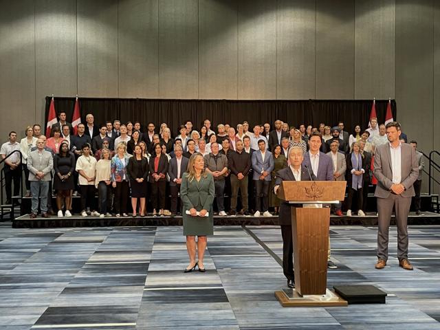 Champagne, Freeland to meet grocery executives to discuss stabilizing prices - https://cdn.connectfm.ca/0403A82A-D7E3-45D4-BE82-CD2695C3E415_Story2574001_3422050.jpg