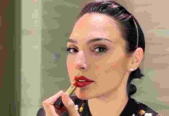 When Gal Gadot mentioned Shaheen Bagh’s Bilkis Dadi in her list - https://cdn.connectfm.ca/0612315F-D7D8-4AF9-83EB-116F4F9BA020_Story976994_1413894.jpg