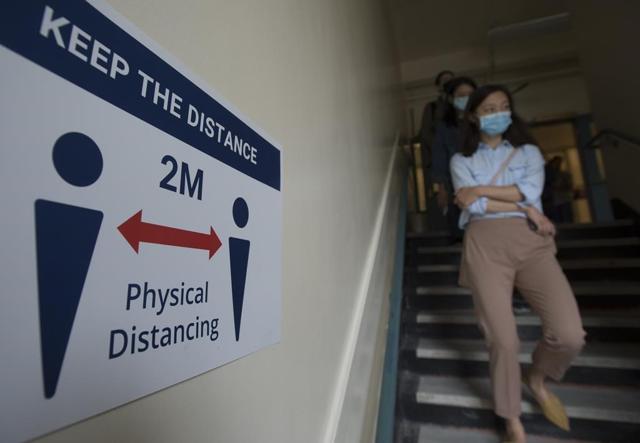 Teachers at school in Surrey, B.C., ask for more COVID-19 safety measures - https://cdn.connectfm.ca/074D14A0-9245-4F1A-A884-A09B62199C7C_Story1062596_1541419.jpg