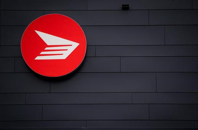 Canada Post reports second-quarter loss of $378 million due to COVID-19 - https://cdn.connectfm.ca/0789DE93-F529-4C0A-BCEF-F211A4E8ADA2_Story771828_1116665.jpg