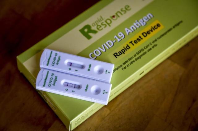 Ottawa ends shipments of rapid COVID-19 tests as millions set to expire - https://cdn.connectfm.ca/07928351-C163-47FB-8159-CAEC5EAECCEF1.jpg
