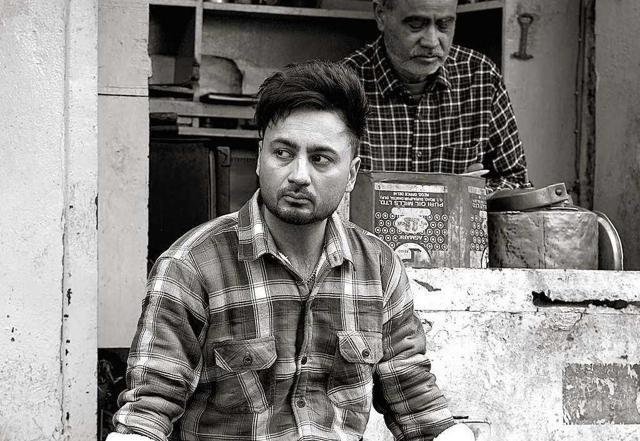 Amid farmer protests, Bunty Bains stops the release Mohali Shehr - https://cdn.connectfm.ca/15007335-FB23-425C-8958-BCEDB3887F4D_Story986335_1428326.jpg