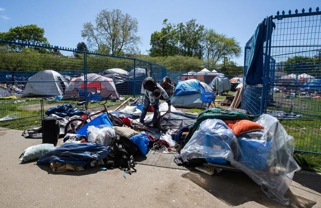 Camping approved for Vancouver parks but tents must be gone by mid-morning - https://cdn.connectfm.ca/1566DC8C-695C-4337-AF37-40FA85C378DF_Story710545_1029155.jpg