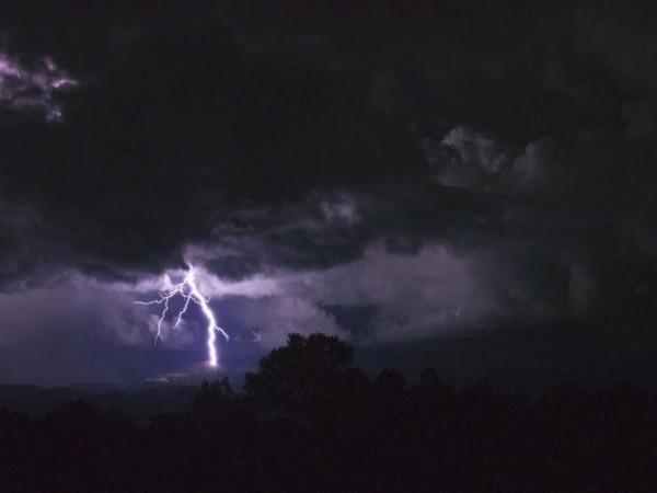 83 die in Bihar due to thunderstorms, CM announces Rs 4 lakhs ex gratia - https://cdn.connectfm.ca/165B70AB-4FFB-41E6-B7E6-20CA9534504C_Story681536_986981.jpg