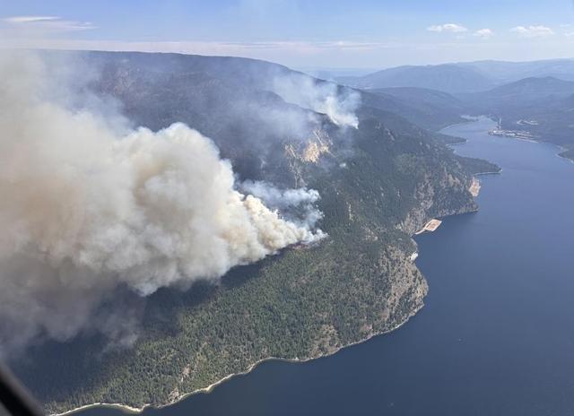 B.C. wildfires: Next 24 to 48 hours could be the most challenging - https://cdn.connectfm.ca/17523713-A0A5-4389-8C8B-033E01C9FA63_Story2533526_3376446.jpg