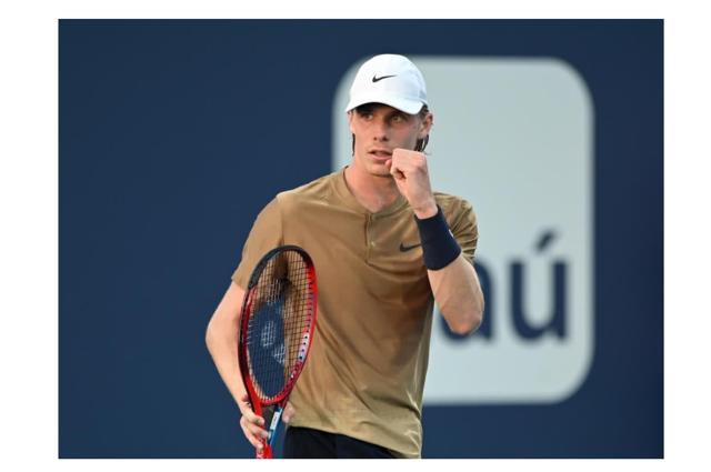 Shapovalov advances to Wimbledon semifinals with five-set victory over Khachanov - https://cdn.connectfm.ca/18646BA7-1E88-42DF-A276-6A4CBE279AF8_Story1288427_1863675.jpg