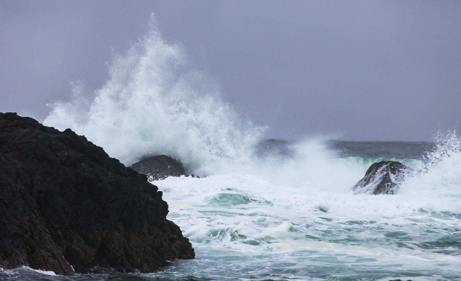 weather-warnings-in-effect-for-most-of-coastal-b-c-and-wind-gusts-topping-100-km-h-are-already-lashing-haida-gwaii