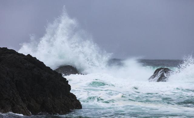 Weather warnings in effect for most of coastal B.C. and wind gusts topping 100 km/h are already lashing Haida Gwaii  - https://cdn.connectfm.ca/1C214EC0-AE57-400B-B2FE-D991B6C4C391_Story982705_1422947.jpg