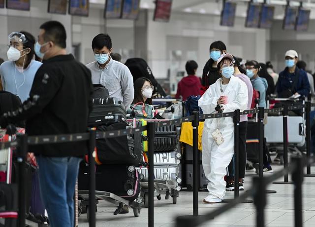 Minister to reveal details on controversial COVID-19 testing rules for travellers - https://cdn.connectfm.ca/26C54DDF-4150-46B7-8F34-D608E0BD56FC_Story984514_1425258.jpg