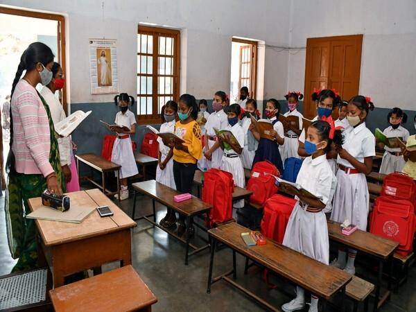 31 students test positive for COVID-19 in Tamil Nadu school - https://cdn.connectfm.ca/31-students-test-positive-for-COVID-19-in-Tamil-Nadu-school.jpg