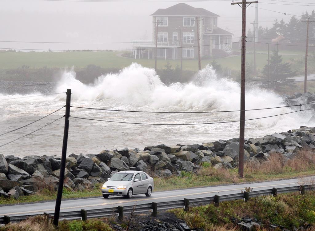 weather-warnings-about-hurricane-teddy-remain-in-effect-for-almost-all-of-atlantic-canada