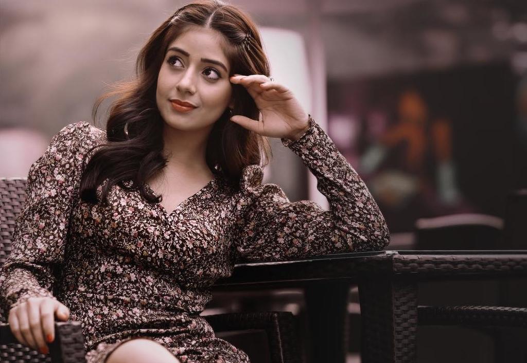 gurnam-bhullar-and-tania-team-up-for-lekh