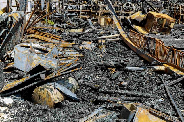 189 buildings destroyed due to wildfires in B.C's Okanagan - https://cdn.connectfm.ca/370D4A4E-2652-4351-B5E9-83729DED3E7E_Story2546705_3391379.jpg