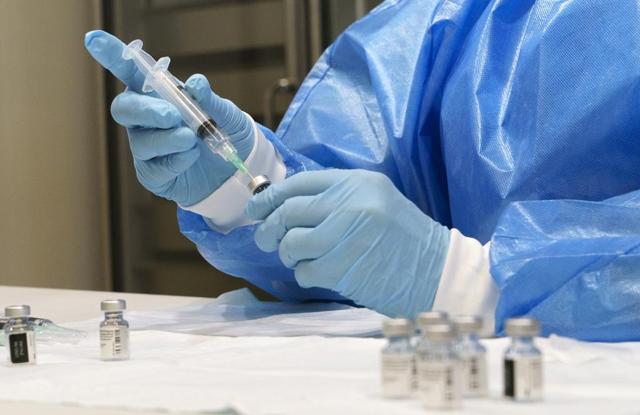 Canada will get more than 2.5 times the doses of Pfizer-BioNTech in the next eight weeks, than were delivered in the last 14 weeks - https://cdn.connectfm.ca/3861BD34-C940-42F1-9497-B98E0A8DBFDD_Story1099609_1594987.jpg