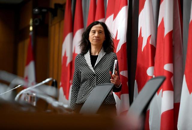 Federal officials warning Canadians recovered from COVID-19 against thinking they may be immune to the respiratory illness - https://cdn.connectfm.ca/3FD7F0CB-87F8-4330-AFD8-C250709067F3_Story594640_859934.jpg