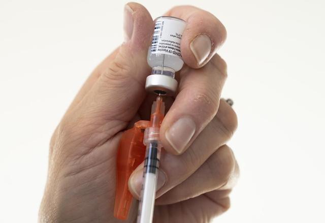 Advocates say undocumented workers in BC fear deportation, as getting vaccinated can expose lack of proper identification - https://cdn.connectfm.ca/4295F214-53C3-4CB4-BCE7-831D8645AD1C_Story1115501_1617128.jpg