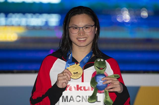 Maggie Mac Neil wins gold in world short course swimming championships - https://cdn.connectfm.ca/46B4F5F5-17BE-4336-B28F-0C5D10E85D53_Story1574671_2268308.jpg