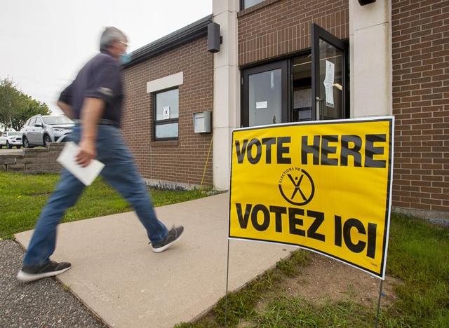 Revised rules for running federal election during pandemic proposed in new bill - https://cdn.connectfm.ca/47C39B9B-4FF4-41F6-9B15-68203AE192C2_Story946961_1368663.jpg