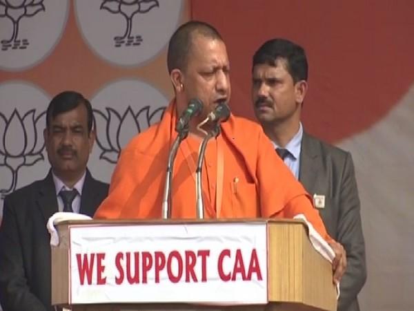 raising-slogans-of-azadi-will-result-in-sedition-charges-cm-yogi