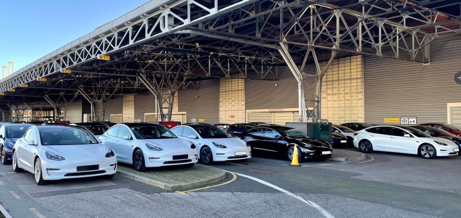 police-california-tesla-driver-riding-in-backseat-arrested