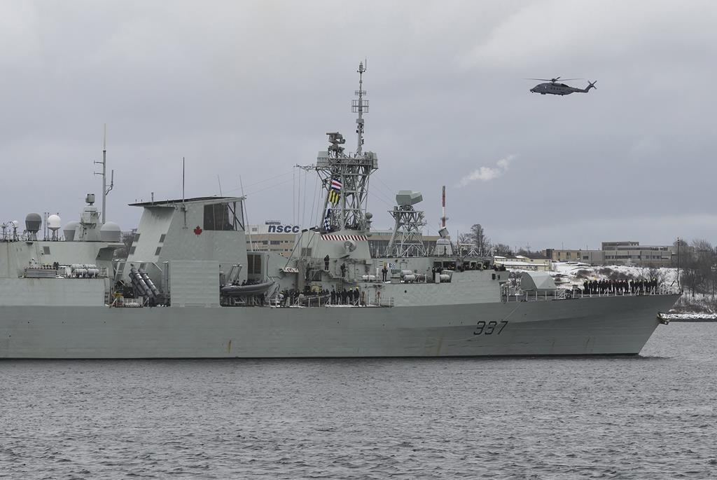 canada-turns-to-u-s-navy-for-help-to-recover-downed-military-helicopter