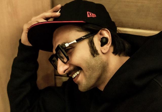 Ranveer Singh signs 9 new brands amid COVID-19  - https://cdn.connectfm.ca/50D22857-4B97-41EF-A848-A502C16F3B3D_Story1032593_1496576.jpg