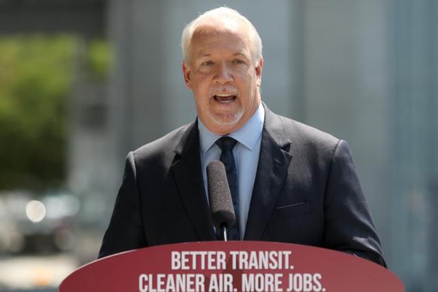 B.C. premier says province ready to reopen border to U.S. and international travel - https://cdn.connectfm.ca/50D9106F-EB51-44BD-9443-59DB612483C7_Story1304554_1886591.jpg