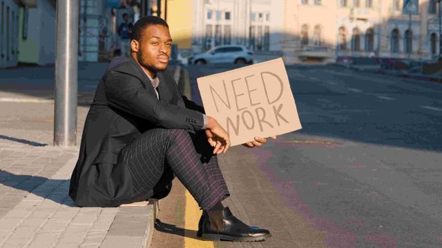 Canada loses 6,400 jobs in July, jobless rate rises to 5.5% - https://cdn.connectfm.ca/52AD6AE6-FA15-4667-978C-25DF52EFD946_Story2518805_3359670.jpg