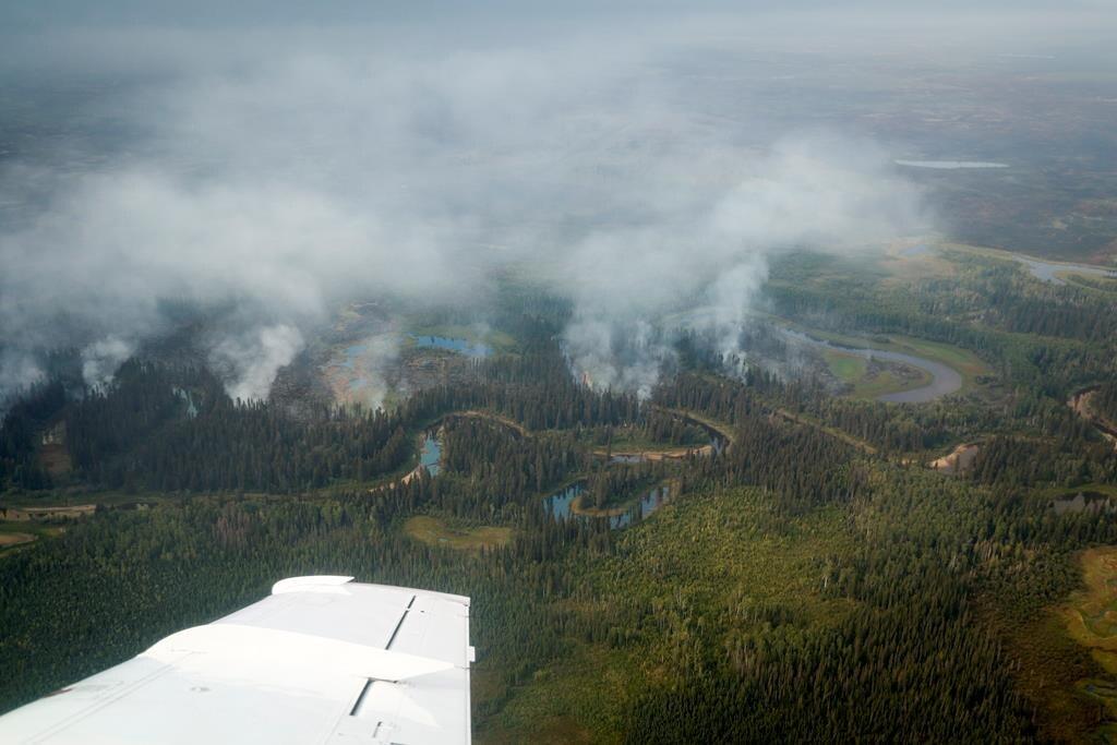 reception-centre-for-yellowknife-evacuees-opens-in-edmonton