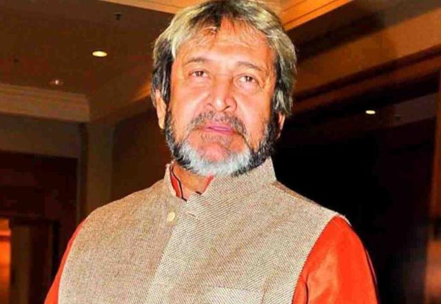 Mahesh Manjrekar gets an extortion call  - https://cdn.connectfm.ca/5E687EC4-D42A-4818-8EEF-0CD9721122A1_Story782528_1132173.jpg