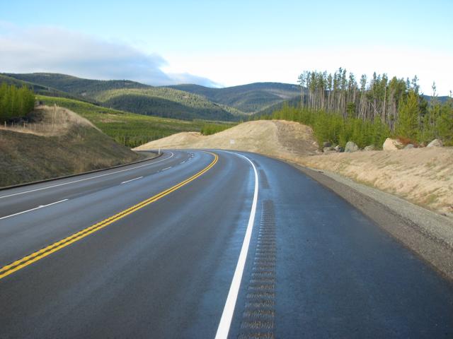 Man's body found hours after man, woman fatally stabbed in southeastern B.C.: RCMP - https://cdn.connectfm.ca/622F9BE9-D59E-4FDF-8297-1BB3760F01FB_Story986323_1428809.jpg