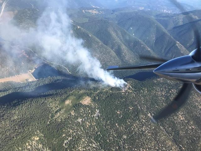 Hundreds evacuated, thousands on notice as wildfire flares in southern B.C. - https://cdn.connectfm.ca/63F4C255-8400-472C-B0DD-A03CAFDB22CE_Story767625_1110156.jpg