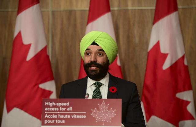 New privacy bill promises greater control for consumers, stiff fines for companies - https://cdn.connectfm.ca/64C6252F-1B64-4E9A-A5A8-A36EDCE1C353_Story911608_1316802.jpg