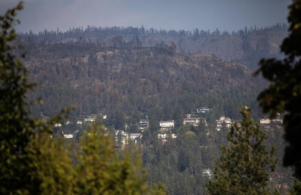 more-evacuation-alerts-for-southern-bc-wildfire-cooler-weather-could-help