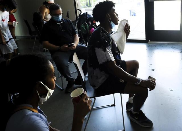 486 sudden and unexpected deaths have been reported in B.C. amid heat wave: BC Coroners Service - https://cdn.connectfm.ca/6CC01240-5CDD-4EE4-923F-DBC88F36C913_Story1276694_1847835.jpg