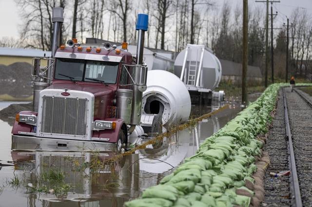 Flood Warnings issued as third rain storm hits BC - https://cdn.connectfm.ca/70B2C5B0-E4C7-4588-8BB6-E626A3D2B84A_Story1539964_2223516.jpg