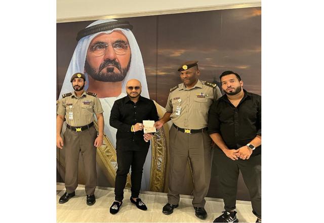 B Praak Honoured With The UAE Golden Visa - https://cdn.connectfm.ca/7BD33D39-95B0-4843-A712-FB489B28A198_Story1487593_2150193.jpg