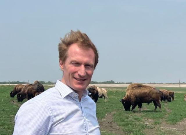 Marc Miller's top challenges: Housing affordability, immigration systems, international student issues - https://cdn.connectfm.ca/7EAF8BE6-4242-4F76-BC8D-A8EC2AB00A96_Story2508540_3348244.JPG