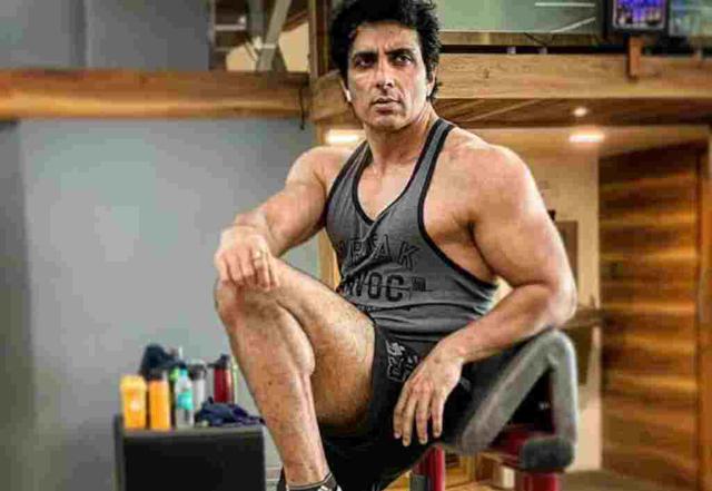 Sonu Sood is the Kisaan - https://cdn.connectfm.ca/823885B5-AC16-42C3-82AF-69D6A8A3C8F7_Story982725_1422946.jpg