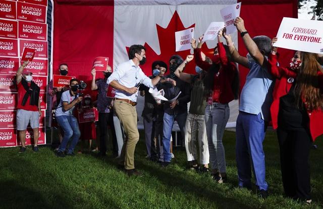 Polls open till 7pm in B.C.; 42 ridings are up for grabs - https://cdn.connectfm.ca/82A34EFF-6387-49BF-A8B6-F2B48E580F66_Story1412281_2041656.jpg