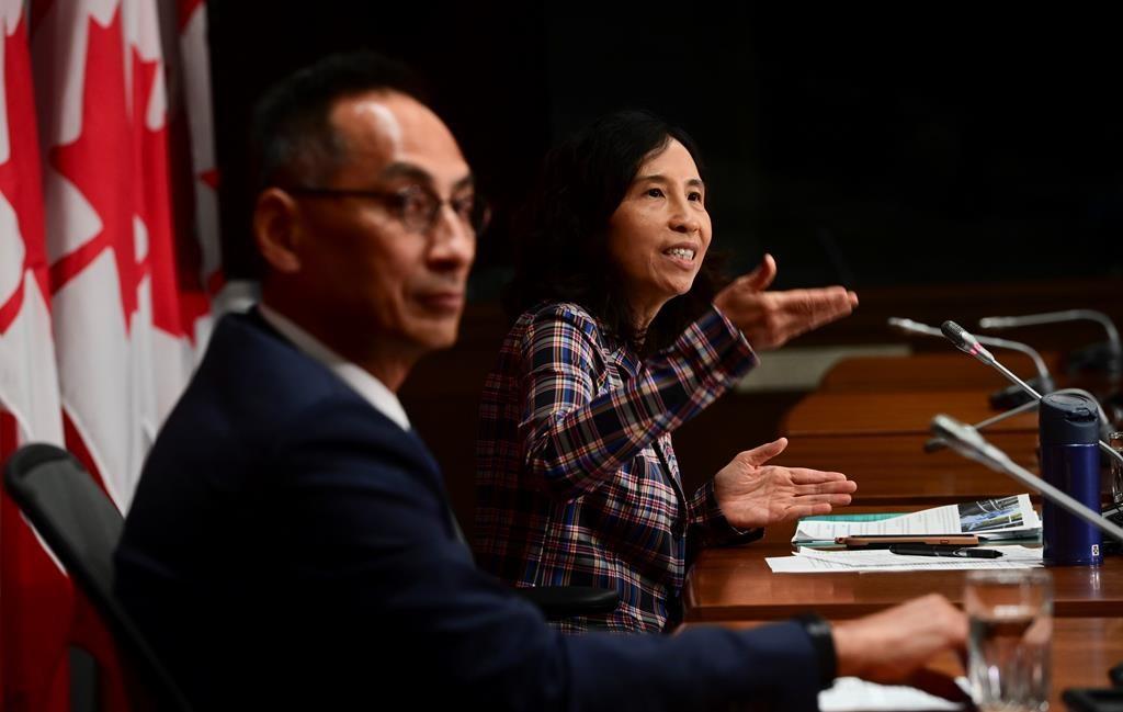 safety-wont-be-compromised-for-vaccine-canadas-top-doctors-say