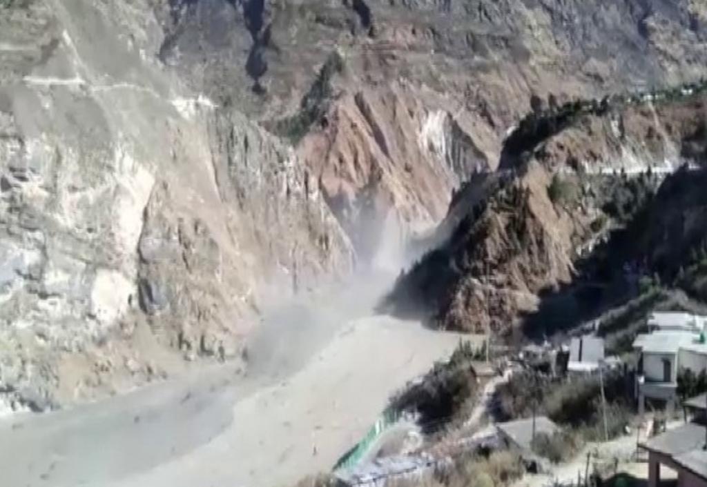 bollywood-celebrities-react-to-uttarakhand-glacier-burst