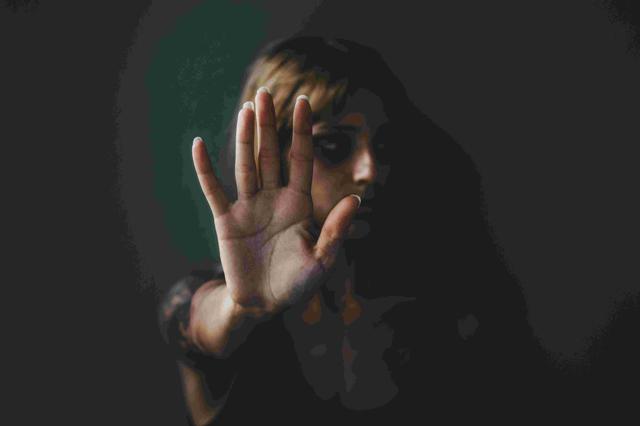 Crisis line expansions will support survivors of gender-based violence - https://cdn.connectfm.ca/953FF89E-D5D2-4AA1-8EB1-F4749C3C9C43_Story2342632_3241695.jpg