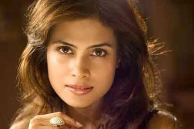 Actor Arya Banerjee found dead - https://cdn.connectfm.ca/96E06C07-43F3-4545-B9EB-B0C5FC05945E_Story948801_1373459.jpg