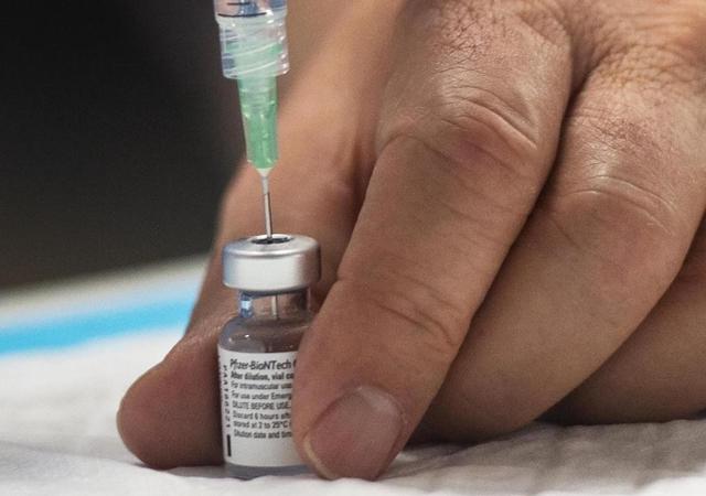 More than 2,200 Canadians diagnosed with COVID-19 at least two weeks after getting their first vaccination - https://cdn.connectfm.ca/977FC3FD-3532-4938-8972-3DD86DB0DD6B_Story1176530_1705502.jpg