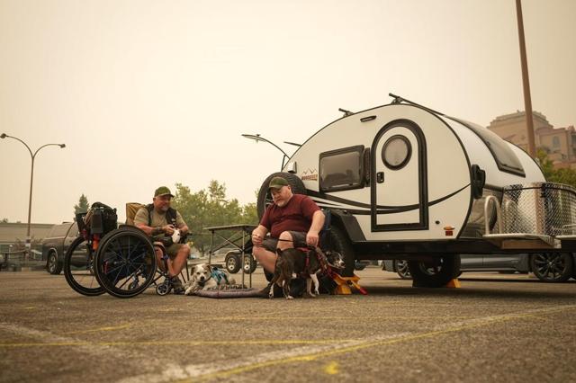 Travel ban lifted for BC's Okanagan - https://cdn.connectfm.ca/97C35D14-49B3-4E9F-9AF5-BDF383D3EF16_Story2544123_3388087.jpg