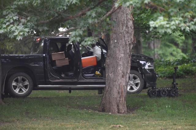 Military reservist who rammed Rideau Hall gate with truck sentenced to six years - https://cdn.connectfm.ca/980E26A3-C235-4223-A63E-C128DBC38757_Story1087515_1577264.jpg