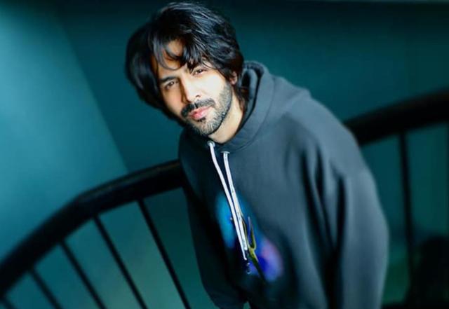 Kartik Aaryan teams up with Shah Rukh Khan for his next  - https://cdn.connectfm.ca/9A44FB1A-E7F0-48B0-BA3C-C6BBAE377871_Story1019187_1476975.jpg