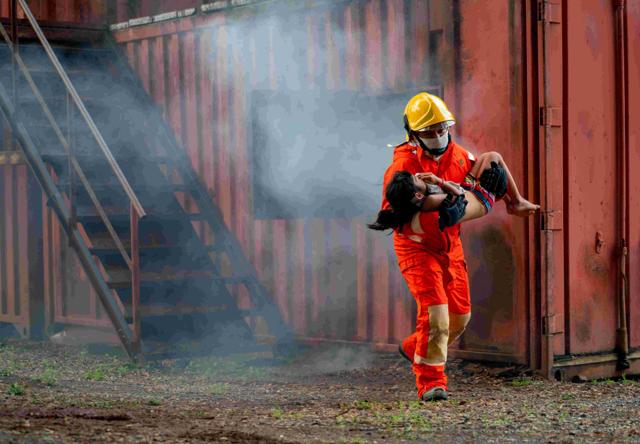 73 people died, 52 injured as fire breaks out in 5-storey building in Johannesburg - https://cdn.connectfm.ca/A6B220F0-7522-4427-95DA-15D748AD78FA_Story2551181_3396504.jpg